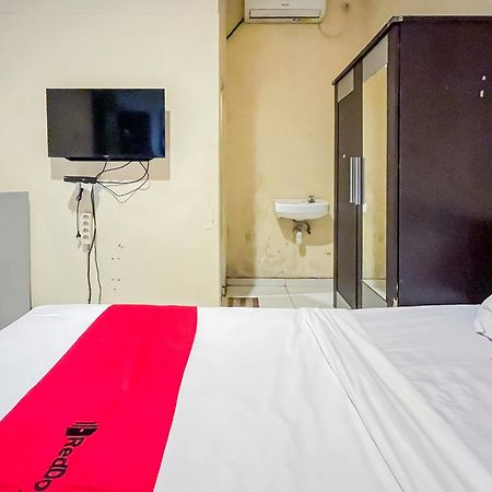 Reddoorz At Graha 99 Simomulyo Hotel Surabaya Kültér fotó