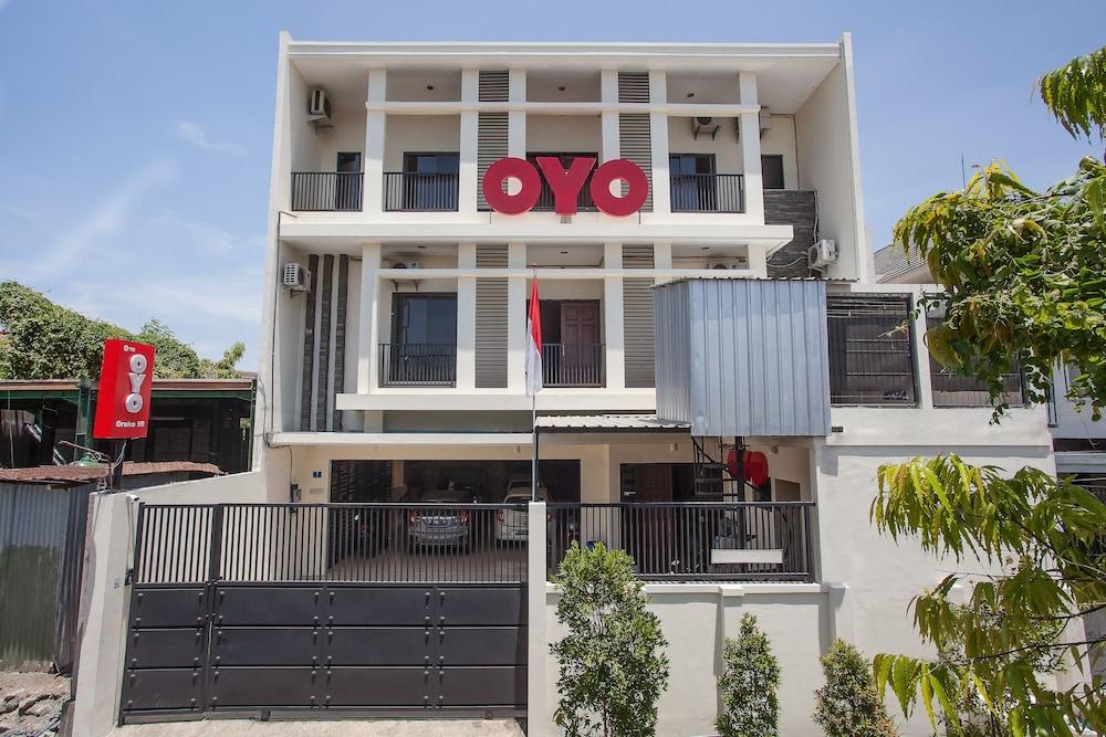 Reddoorz At Graha 99 Simomulyo Hotel Surabaya Kültér fotó